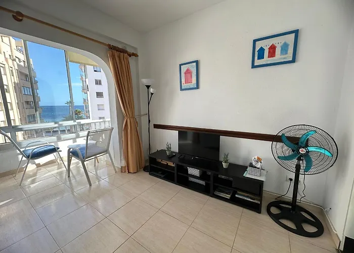 Comfy Sea View With Parking Apartment *